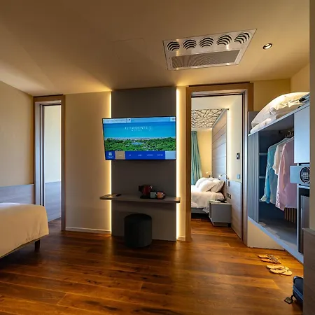 Hotel Il Tridente 4*